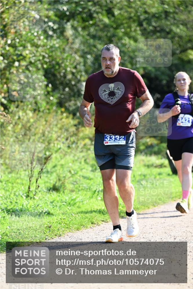 27.09.2026 - 35. Volkslauf durch das schöne Alstertal Dr. Thomas Lammeyer http://msf.ph/oto/10574075 27.09.2026 11:31:15 Laufen 3332, 3421 meine-sportfotos.de