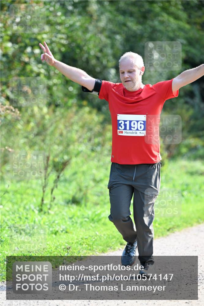 27.09.2026 - 35. Volkslauf durch das schöne Alstertal Dr. Thomas Lammeyer http://msf.ph/oto/10574147 27.09.2026 11:31:35 Laufen 3196 meine-sportfotos.de