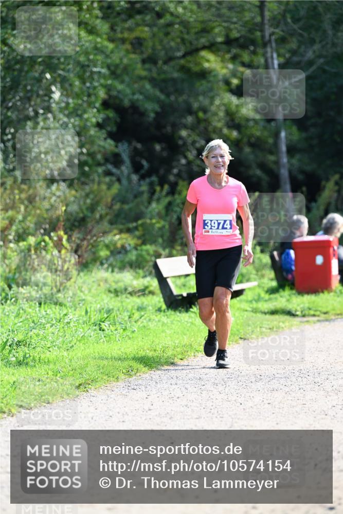 27.09.2026 - 35. Volkslauf durch das schöne Alstertal Dr. Thomas Lammeyer http://msf.ph/oto/10574154 27.09.2026 11:31:38 Laufen 3974 meine-sportfotos.de