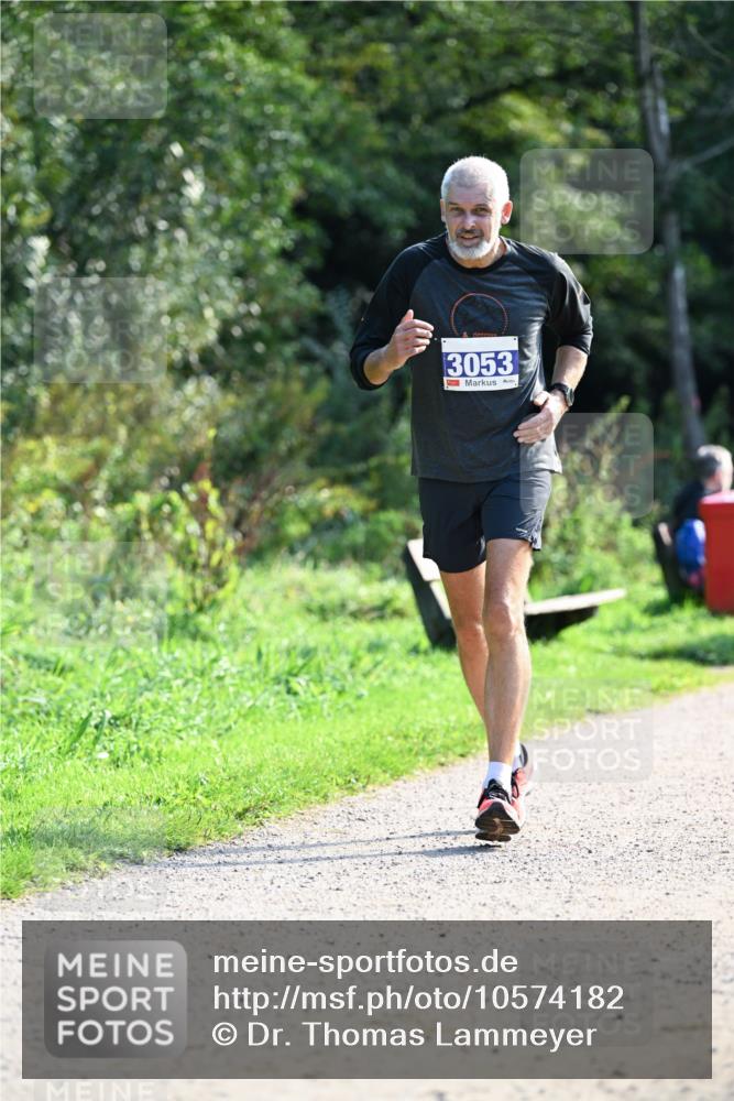 27.09.2026 - 35. Volkslauf durch das schöne Alstertal Dr. Thomas Lammeyer http://msf.ph/oto/10574182 27.09.2026 11:31:43 Laufen 3053 meine-sportfotos.de