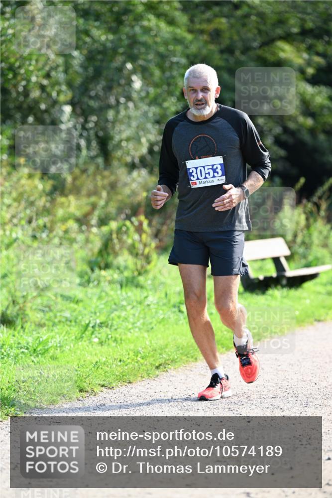 27.09.2026 - 35. Volkslauf durch das schöne Alstertal Dr. Thomas Lammeyer http://msf.ph/oto/10574189 27.09.2026 11:31:44 Laufen 3053 meine-sportfotos.de