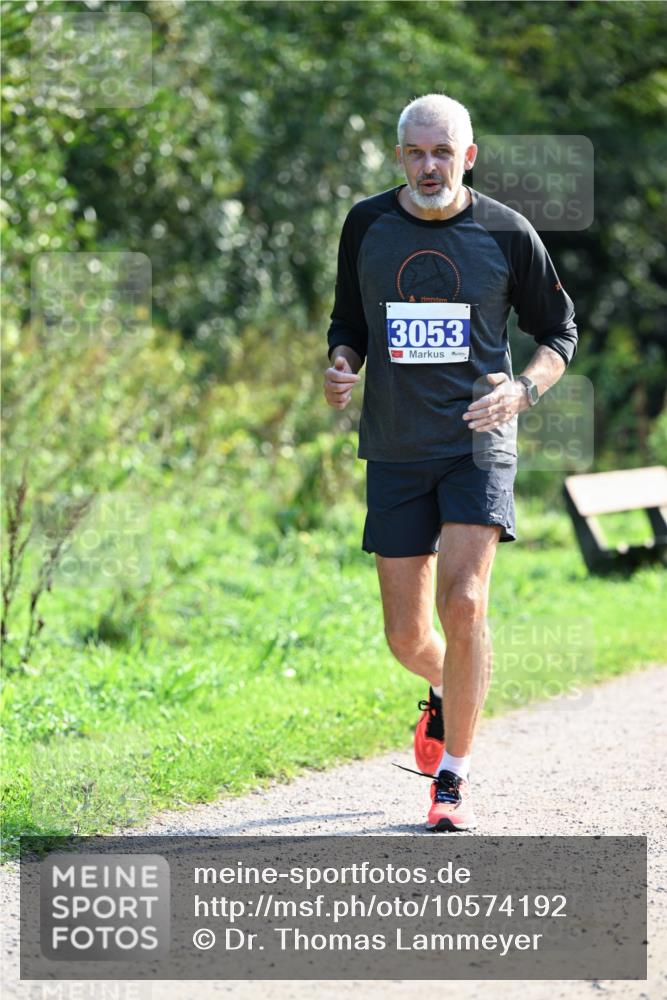 27.09.2026 - 35. Volkslauf durch das schöne Alstertal Dr. Thomas Lammeyer http://msf.ph/oto/10574192 27.09.2026 11:31:44 Laufen 3053 meine-sportfotos.de