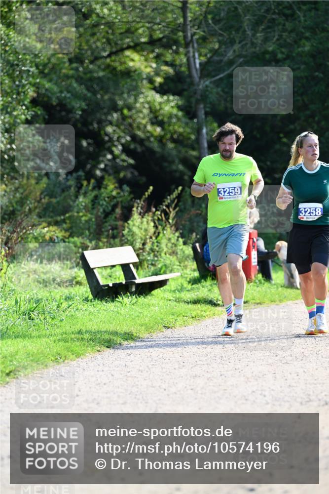 27.09.2026 - 35. Volkslauf durch das schöne Alstertal Dr. Thomas Lammeyer http://msf.ph/oto/10574196 27.09.2026 11:31:46 Laufen 3259, 3258 meine-sportfotos.de