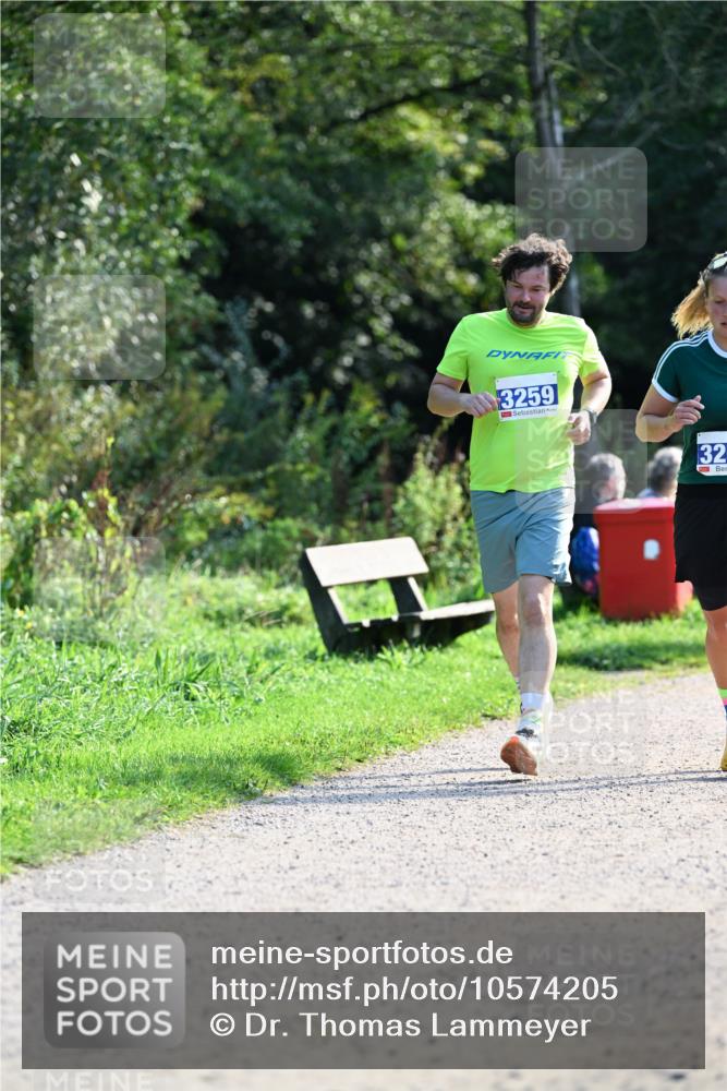 27.09.2026 - 35. Volkslauf durch das schöne Alstertal Dr. Thomas Lammeyer http://msf.ph/oto/10574205 27.09.2026 11:31:47 Laufen 3259, 32 meine-sportfotos.de