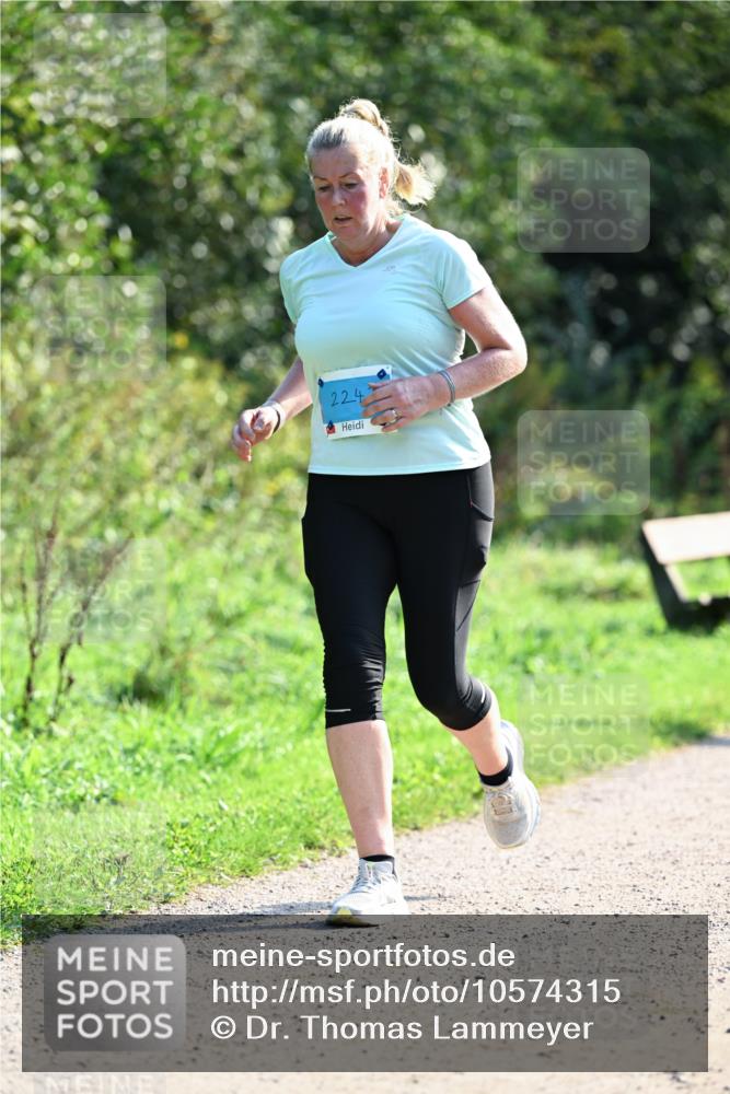 27.09.2026 - 35. Volkslauf durch das schöne Alstertal Dr. Thomas Lammeyer http://msf.ph/oto/10574315 27.09.2026 11:32:08 Laufen 224 meine-sportfotos.de