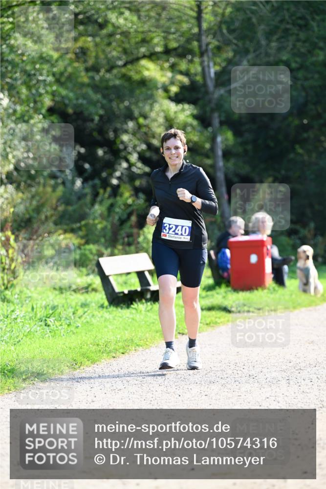 27.09.2026 - 35. Volkslauf durch das schöne Alstertal Dr. Thomas Lammeyer http://msf.ph/oto/10574316 27.09.2026 11:32:09 Laufen 3240 meine-sportfotos.de
