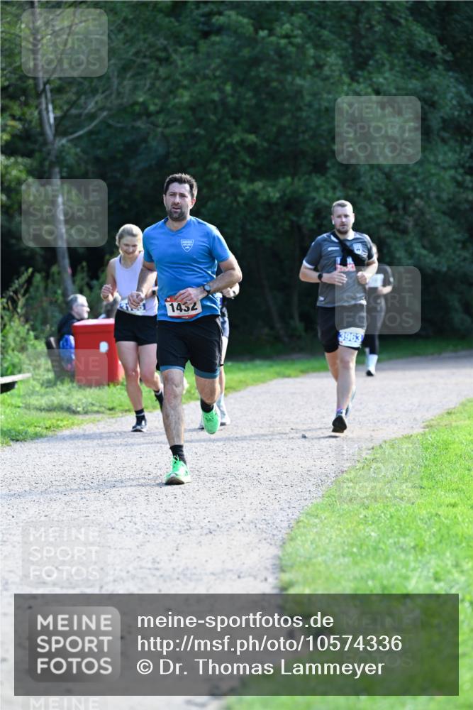 27.09.2026 - 35. Volkslauf durch das schöne Alstertal Dr. Thomas Lammeyer http://msf.ph/oto/10574336 27.09.2026 11:32:18 Laufen 1432, 3963 meine-sportfotos.de