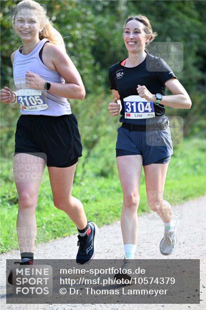 27.09.2026 - 35. Volkslauf durch das schöne Alstertal Dr. Thomas Lammeyer http://msf.ph/oto/10574379 27.09.2026 11:32:24 Laufen 3105, 3104 meine-sportfotos.de