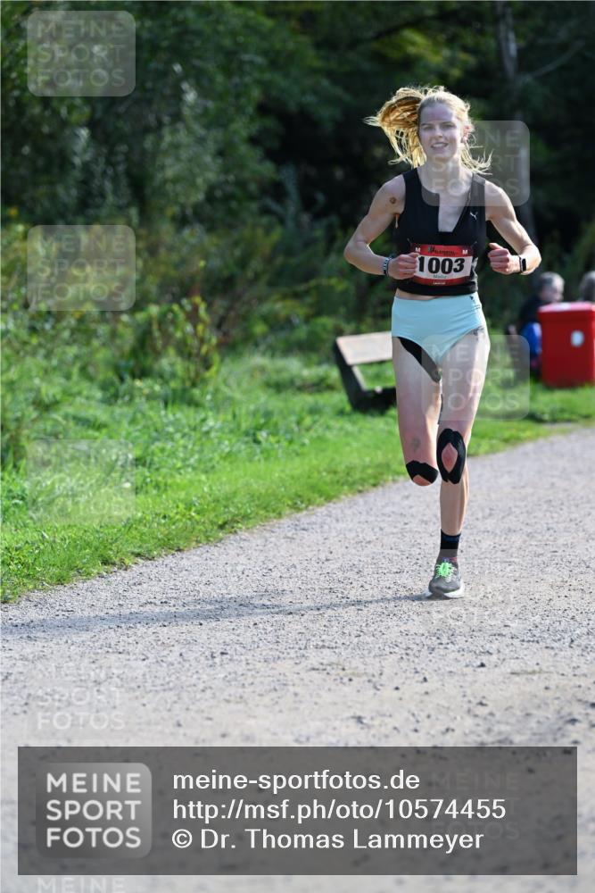 27.09.2026 - 35. Volkslauf durch das schöne Alstertal Dr. Thomas Lammeyer http://msf.ph/oto/10574455 27.09.2026 11:32:44 Laufen 1003 meine-sportfotos.de