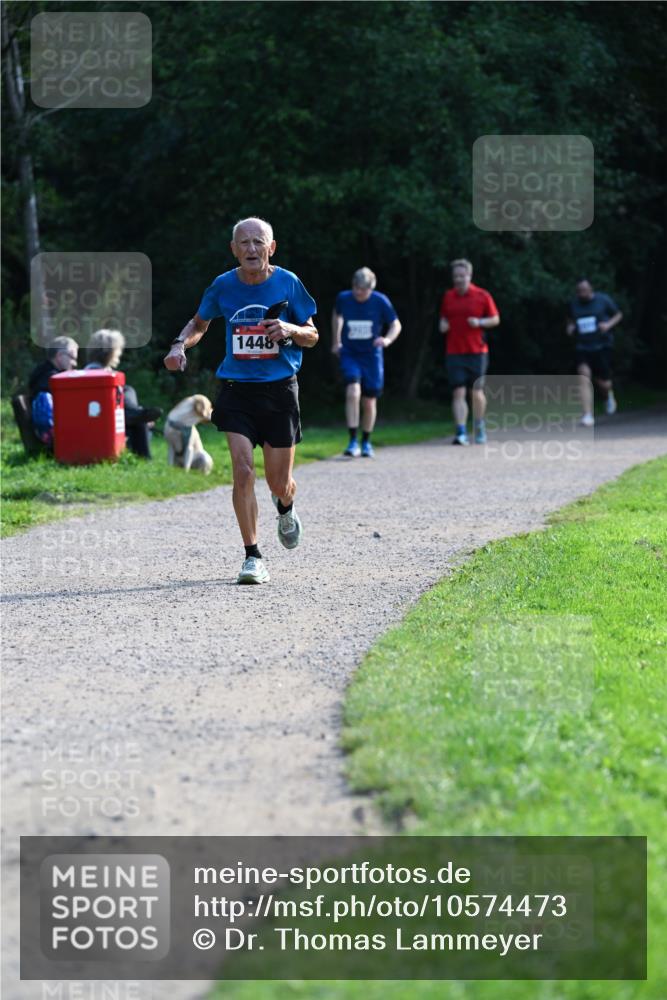 27.09.2026 - 35. Volkslauf durch das schöne Alstertal Dr. Thomas Lammeyer http://msf.ph/oto/10574473 27.09.2026 11:32:50 Laufen 1448 meine-sportfotos.de