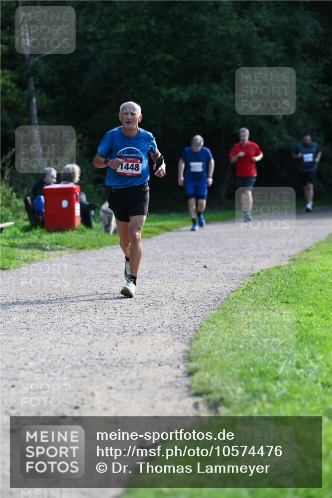 27.09.2026 - 35. Volkslauf durch das schöne Alstertal Dr. Thomas Lammeyer http://msf.ph/oto/10574476 27.09.2026 11:32:50 Laufen 1448 meine-sportfotos.de