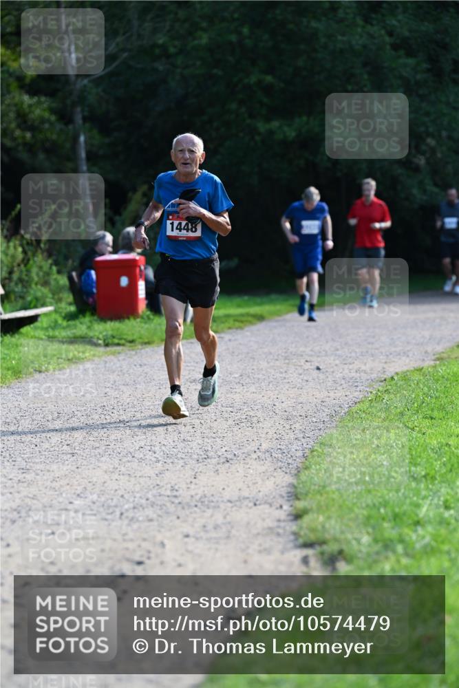 27.09.2026 - 35. Volkslauf durch das schöne Alstertal Dr. Thomas Lammeyer http://msf.ph/oto/10574479 27.09.2026 11:32:50 Laufen 1448 meine-sportfotos.de
