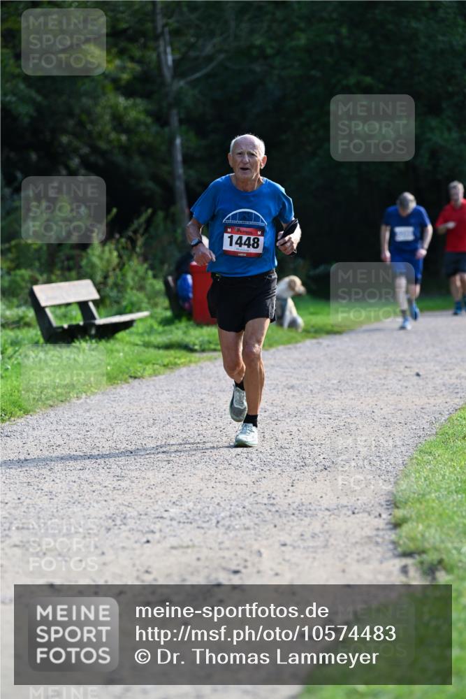 27.09.2026 - 35. Volkslauf durch das schöne Alstertal Dr. Thomas Lammeyer http://msf.ph/oto/10574483 27.09.2026 11:32:51 Laufen 1448 meine-sportfotos.de
