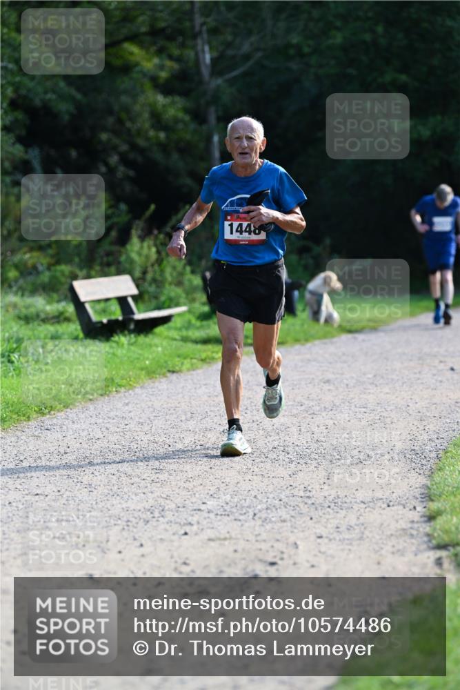 27.09.2026 - 35. Volkslauf durch das schöne Alstertal Dr. Thomas Lammeyer http://msf.ph/oto/10574486 27.09.2026 11:32:51 Laufen 1448 meine-sportfotos.de