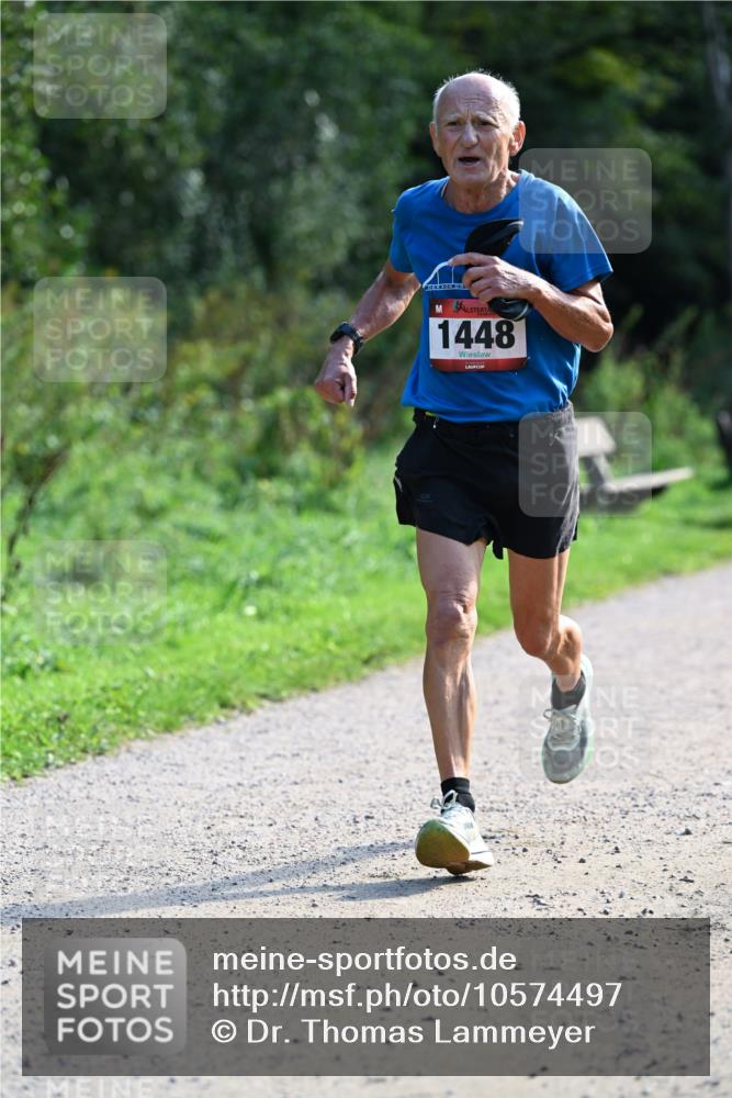 27.09.2026 - 35. Volkslauf durch das schöne Alstertal Dr. Thomas Lammeyer http://msf.ph/oto/10574497 27.09.2026 11:32:52 Laufen 1448 meine-sportfotos.de