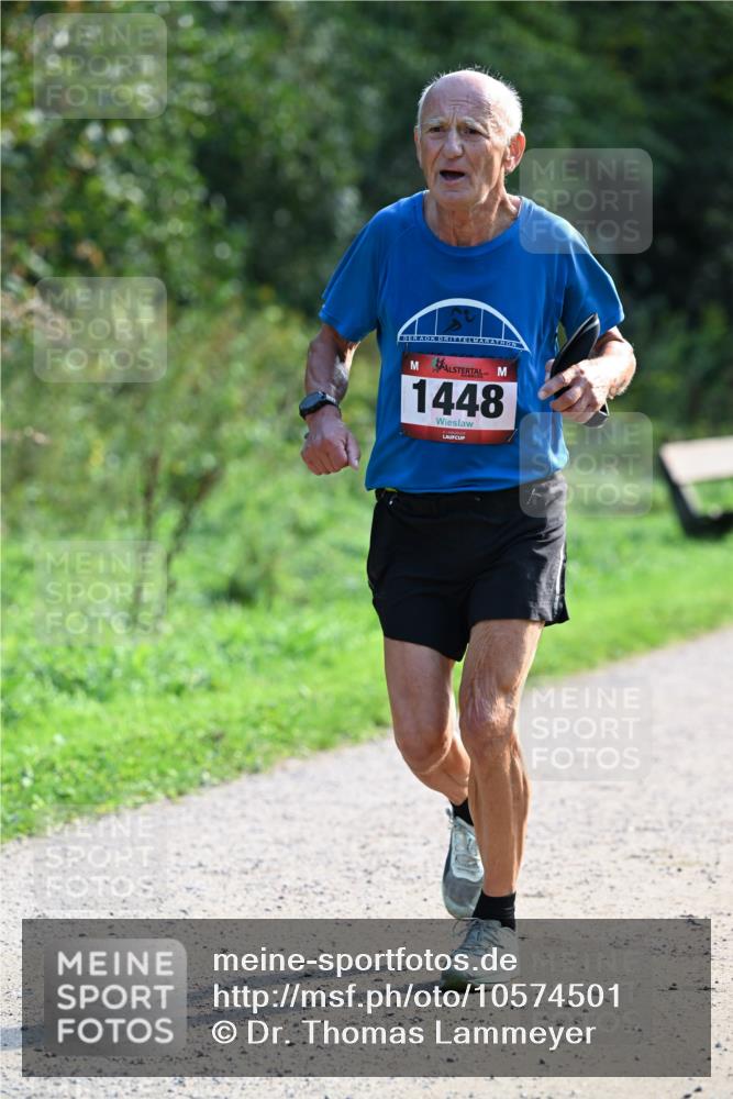 27.09.2026 - 35. Volkslauf durch das schöne Alstertal Dr. Thomas Lammeyer http://msf.ph/oto/10574501 27.09.2026 11:32:53 Laufen 1448 meine-sportfotos.de