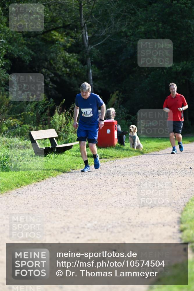 27.09.2026 - 35. Volkslauf durch das schöne Alstertal Dr. Thomas Lammeyer http://msf.ph/oto/10574504 27.09.2026 11:32:55 Laufen 3280 meine-sportfotos.de