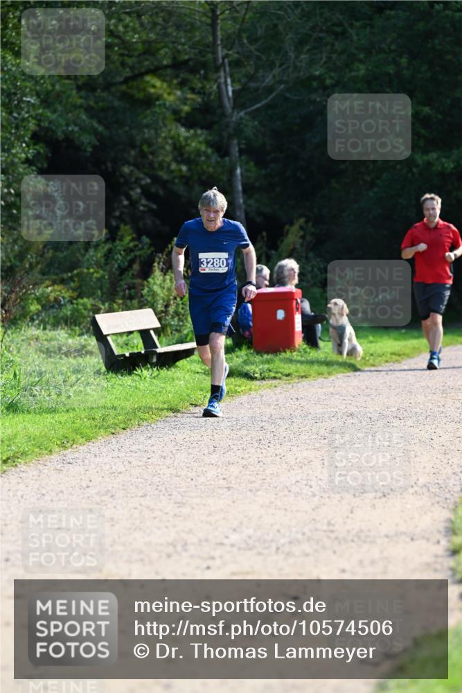 27.09.2026 - 35. Volkslauf durch das schöne Alstertal Dr. Thomas Lammeyer http://msf.ph/oto/10574506 27.09.2026 11:32:56 Laufen 3280 meine-sportfotos.de
