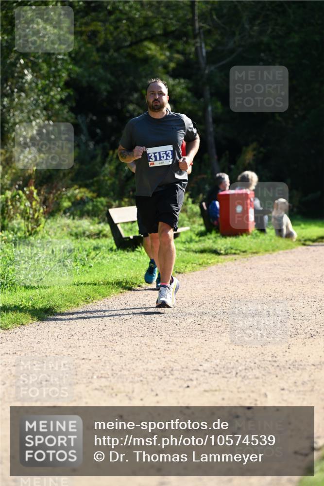 27.09.2026 - 35. Volkslauf durch das schöne Alstertal Dr. Thomas Lammeyer http://msf.ph/oto/10574539 27.09.2026 11:33:01 Laufen 3153 meine-sportfotos.de