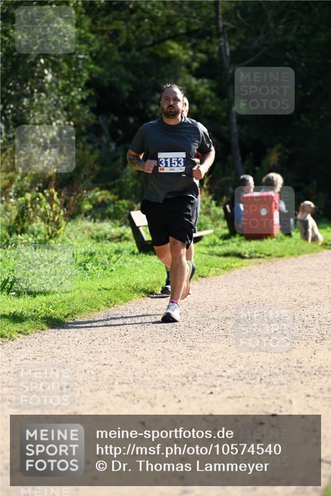 27.09.2026 - 35. Volkslauf durch das schöne Alstertal Dr. Thomas Lammeyer http://msf.ph/oto/10574540 27.09.2026 11:33:01 Laufen 3153 meine-sportfotos.de