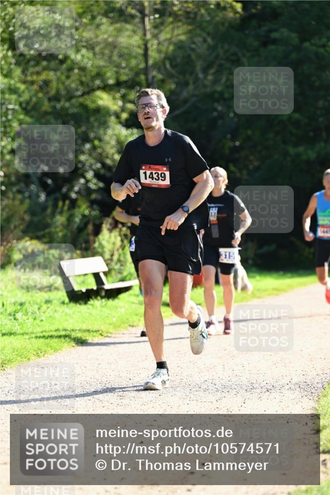 27.09.2026 - 35. Volkslauf durch das schöne Alstertal Dr. Thomas Lammeyer http://msf.ph/oto/10574571 27.09.2026 11:33:06 Laufen 1439, 315 meine-sportfotos.de