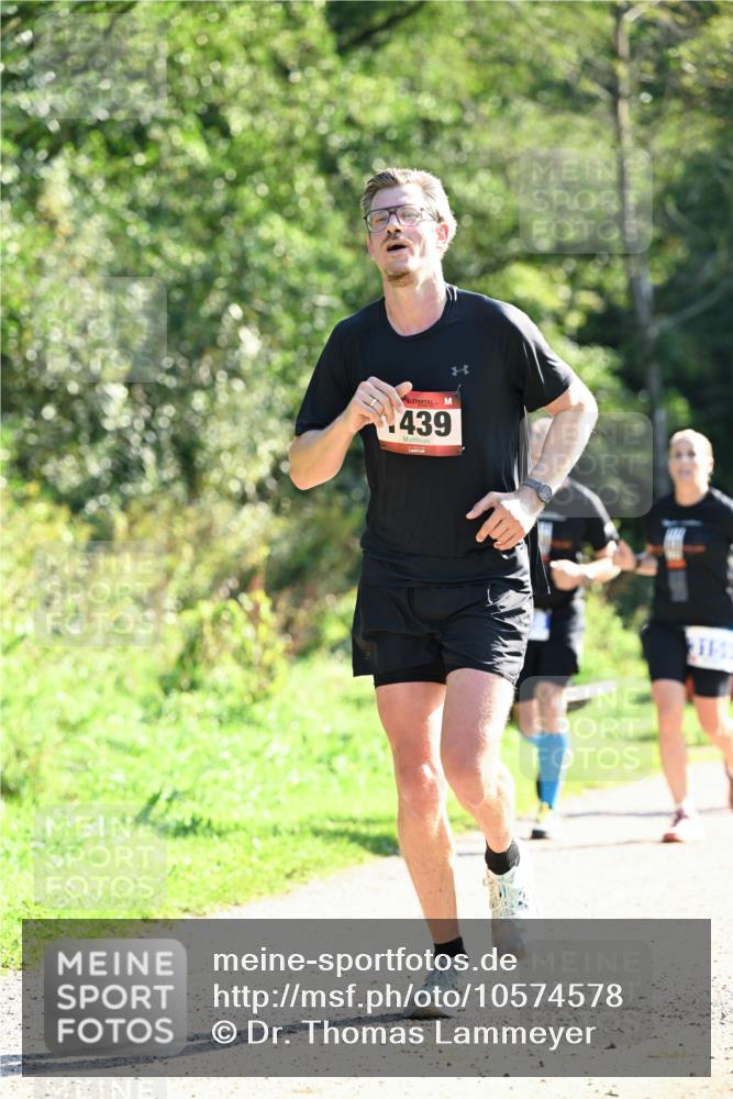 27.09.2026 - 35. Volkslauf durch das schöne Alstertal Dr. Thomas Lammeyer http://msf.ph/oto/10574578 27.09.2026 11:33:07 Laufen 439, 3139 meine-sportfotos.de
