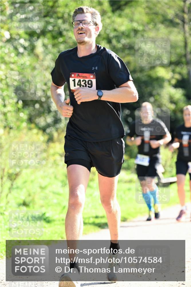 27.09.2026 - 35. Volkslauf durch das schöne Alstertal Dr. Thomas Lammeyer http://msf.ph/oto/10574584 27.09.2026 11:33:08 Laufen 1439 meine-sportfotos.de