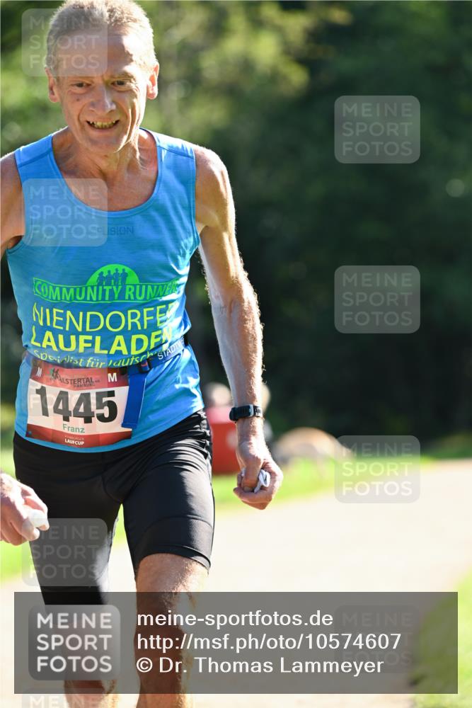 27.09.2026 - 35. Volkslauf durch das schöne Alstertal Dr. Thomas Lammeyer http://msf.ph/oto/10574607 27.09.2026 11:33:11 Laufen 1445 meine-sportfotos.de