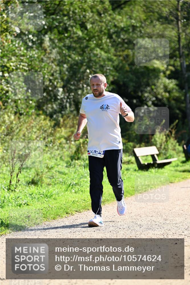 27.09.2026 - 35. Volkslauf durch das schöne Alstertal Dr. Thomas Lammeyer http://msf.ph/oto/10574624 27.09.2026 11:33:35 Laufen  meine-sportfotos.de