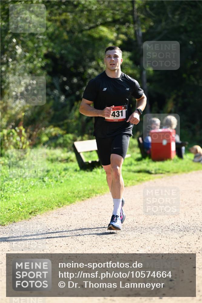 27.09.2026 - 35. Volkslauf durch das schöne Alstertal Dr. Thomas Lammeyer http://msf.ph/oto/10574664 27.09.2026 11:34:04 Laufen 431 meine-sportfotos.de