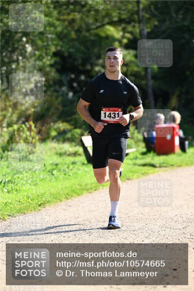 27.09.2026 - 35. Volkslauf durch das schöne Alstertal Dr. Thomas Lammeyer http://msf.ph/oto/10574665 27.09.2026 11:34:04 Laufen 1431 meine-sportfotos.de
