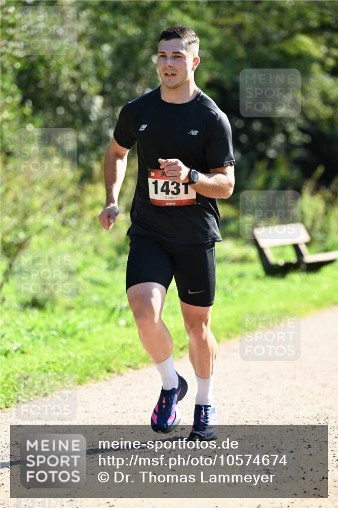 27.09.2026 - 35. Volkslauf durch das schöne Alstertal Dr. Thomas Lammeyer http://msf.ph/oto/10574674 27.09.2026 11:34:05 Laufen 1431 meine-sportfotos.de