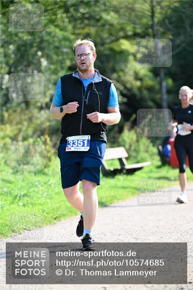 27.09.2026 - 35. Volkslauf durch das schöne Alstertal Dr. Thomas Lammeyer http://msf.ph/oto/10574685 27.09.2026 11:34:15 Laufen 3351 meine-sportfotos.de