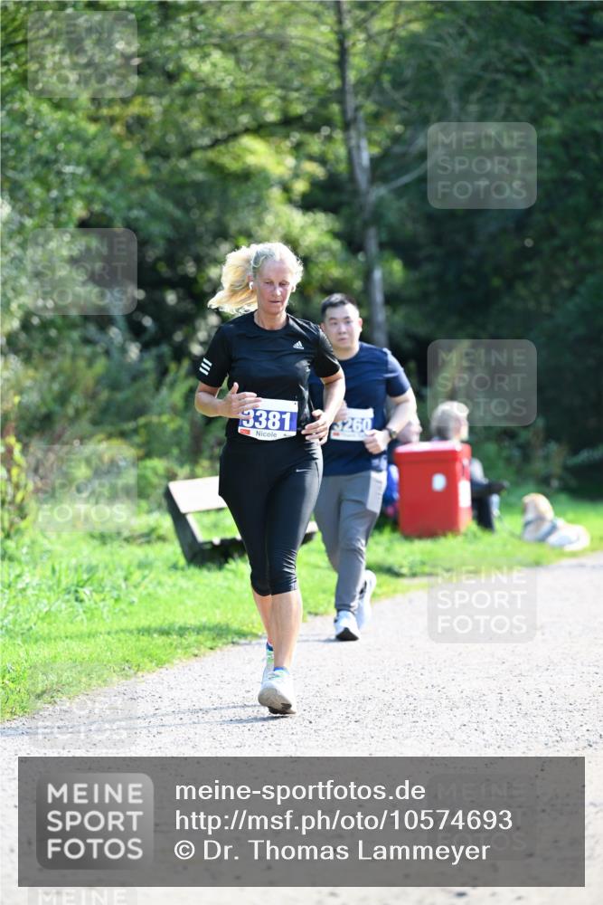 27.09.2026 - 35. Volkslauf durch das schöne Alstertal Dr. Thomas Lammeyer http://msf.ph/oto/10574693 27.09.2026 11:34:16 Laufen 3381 meine-sportfotos.de