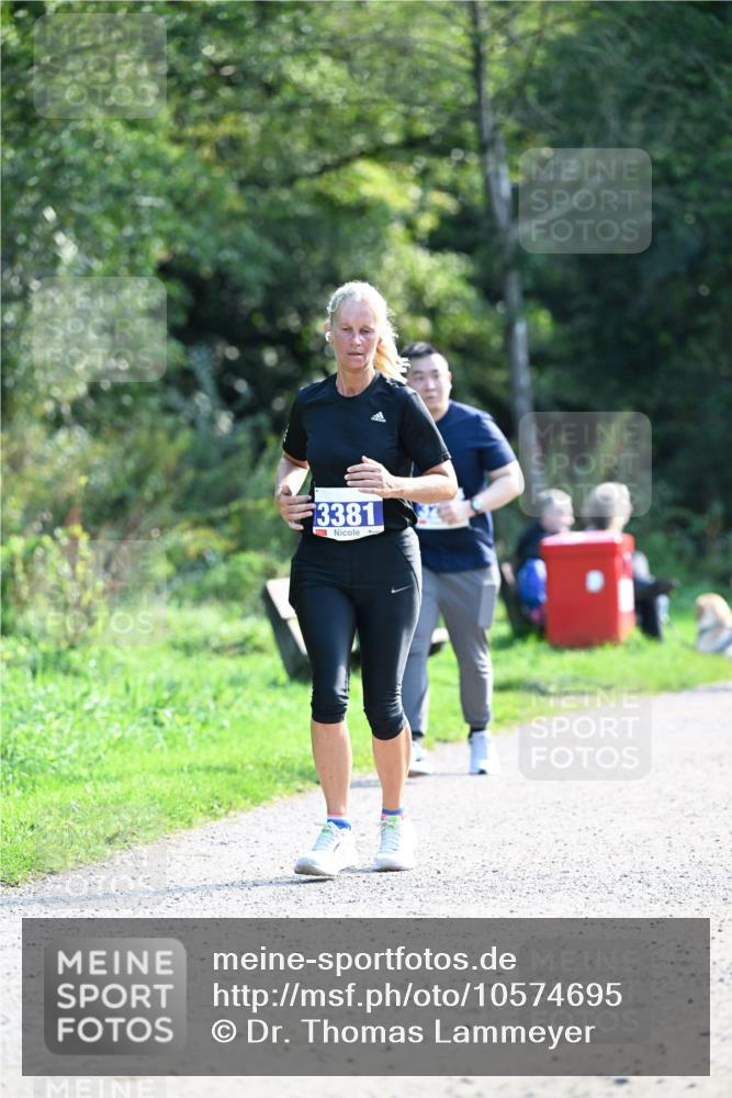 27.09.2026 - 35. Volkslauf durch das schöne Alstertal Dr. Thomas Lammeyer http://msf.ph/oto/10574695 27.09.2026 11:34:17 Laufen 3381 meine-sportfotos.de