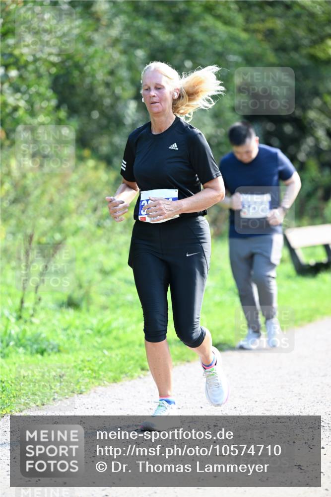 27.09.2026 - 35. Volkslauf durch das schöne Alstertal Dr. Thomas Lammeyer http://msf.ph/oto/10574710 27.09.2026 11:34:18 Laufen  meine-sportfotos.de
