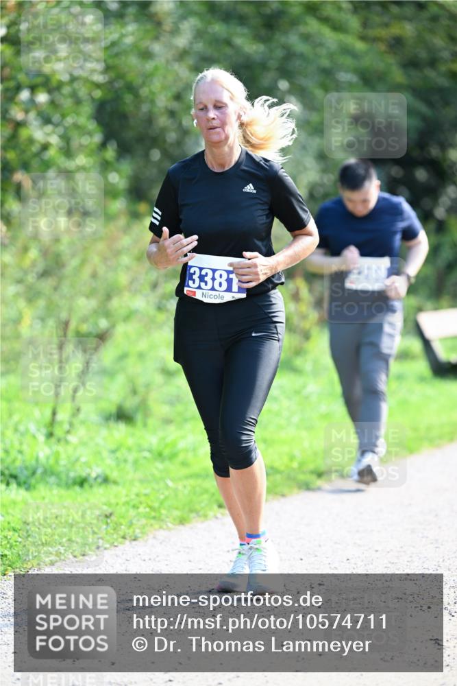 27.09.2026 - 35. Volkslauf durch das schöne Alstertal Dr. Thomas Lammeyer http://msf.ph/oto/10574711 27.09.2026 11:34:18 Laufen 3381 meine-sportfotos.de