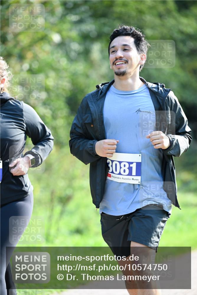 27.09.2026 - 35. Volkslauf durch das schöne Alstertal Dr. Thomas Lammeyer http://msf.ph/oto/10574750 27.09.2026 11:34:25 Laufen 3081 meine-sportfotos.de