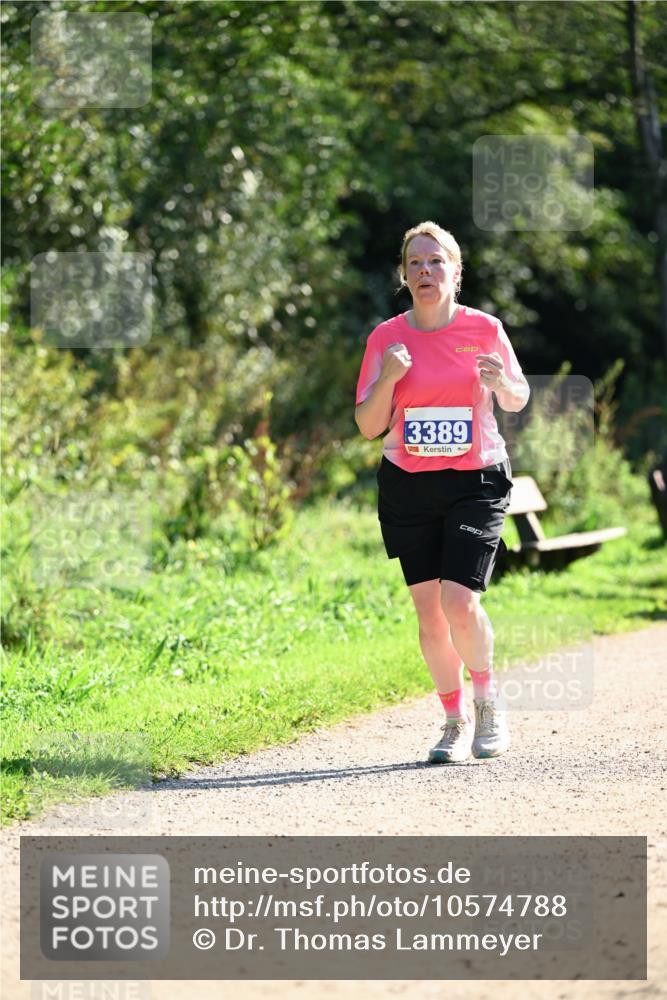 27.09.2026 - 35. Volkslauf durch das schöne Alstertal Dr. Thomas Lammeyer http://msf.ph/oto/10574788 27.09.2026 11:34:57 Laufen 3389 meine-sportfotos.de