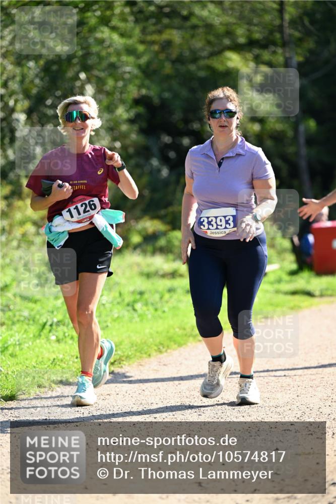 27.09.2026 - 35. Volkslauf durch das schöne Alstertal Dr. Thomas Lammeyer http://msf.ph/oto/10574817 27.09.2026 11:35:02 Laufen 1126, 3393 meine-sportfotos.de