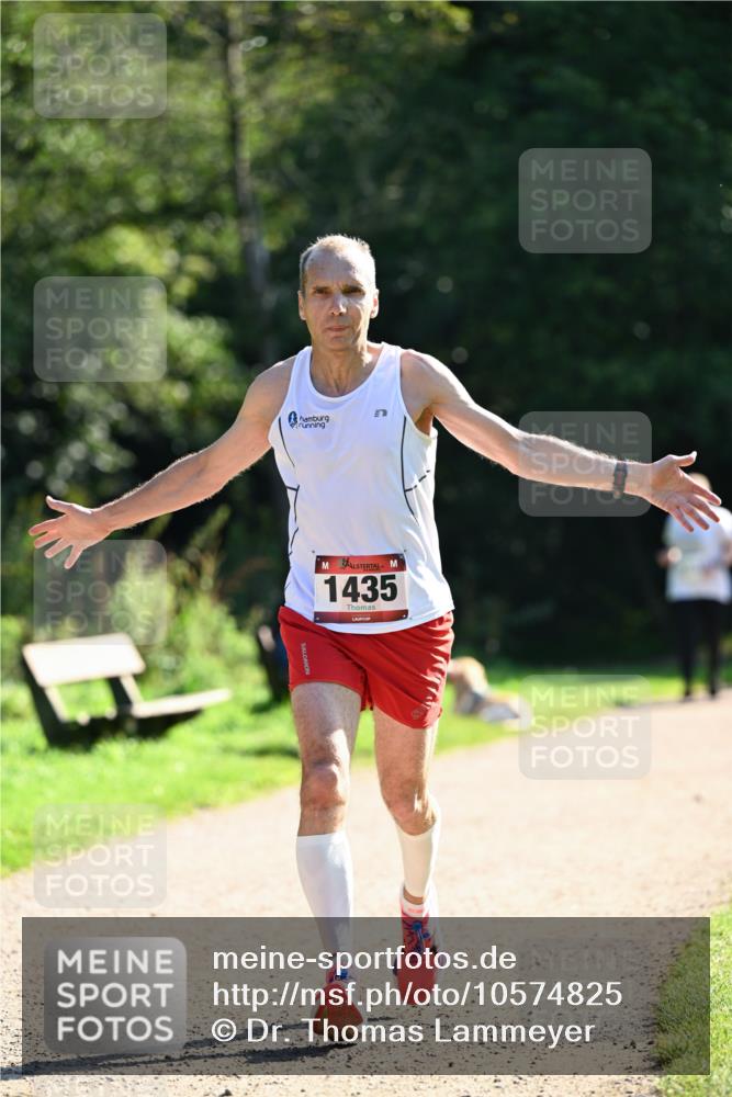 27.09.2026 - 35. Volkslauf durch das schöne Alstertal Dr. Thomas Lammeyer http://msf.ph/oto/10574825 27.09.2026 11:35:03 Laufen 1435 meine-sportfotos.de