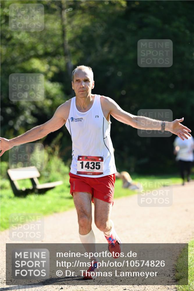 27.09.2026 - 35. Volkslauf durch das schöne Alstertal Dr. Thomas Lammeyer http://msf.ph/oto/10574826 27.09.2026 11:35:03 Laufen 1435 meine-sportfotos.de