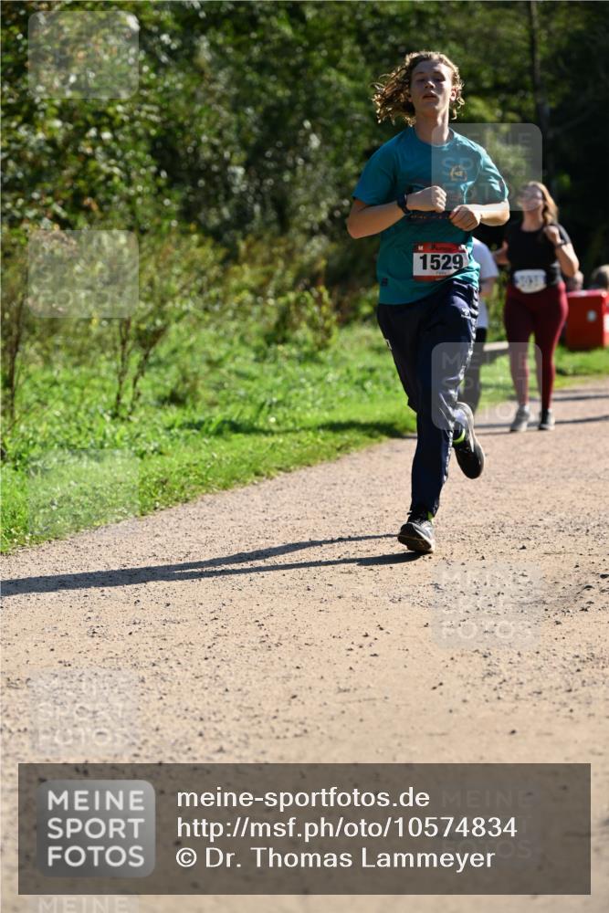 27.09.2026 - 35. Volkslauf durch das schöne Alstertal Dr. Thomas Lammeyer http://msf.ph/oto/10574834 27.09.2026 11:35:10 Laufen 1529 meine-sportfotos.de
