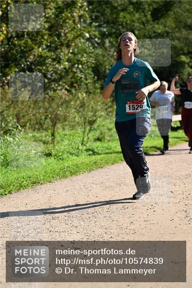 27.09.2026 - 35. Volkslauf durch das schöne Alstertal Dr. Thomas Lammeyer http://msf.ph/oto/10574839 27.09.2026 11:35:11 Laufen 1529 meine-sportfotos.de
