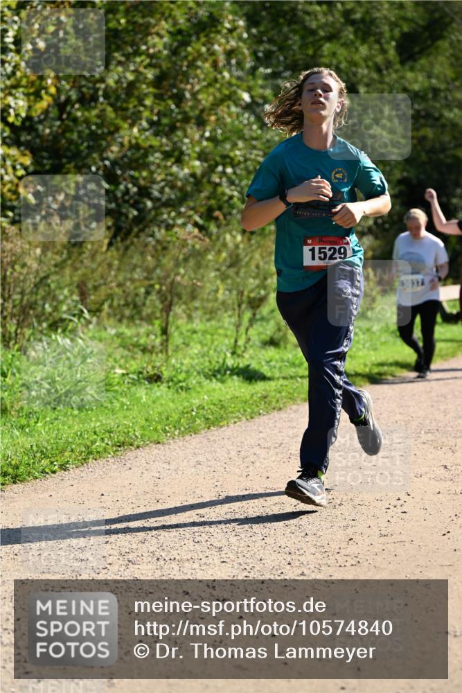 27.09.2026 - 35. Volkslauf durch das schöne Alstertal Dr. Thomas Lammeyer http://msf.ph/oto/10574840 27.09.2026 11:35:11 Laufen 1529 meine-sportfotos.de