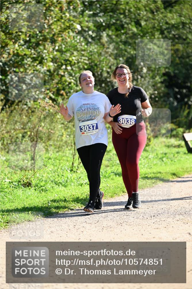 27.09.2026 - 35. Volkslauf durch das schöne Alstertal Dr. Thomas Lammeyer http://msf.ph/oto/10574851 27.09.2026 11:35:13 Laufen 3037, 3038 meine-sportfotos.de