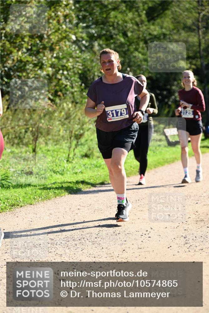 27.09.2026 - 35. Volkslauf durch das schöne Alstertal Dr. Thomas Lammeyer http://msf.ph/oto/10574865 27.09.2026 11:35:14 Laufen 3179, 3125 meine-sportfotos.de