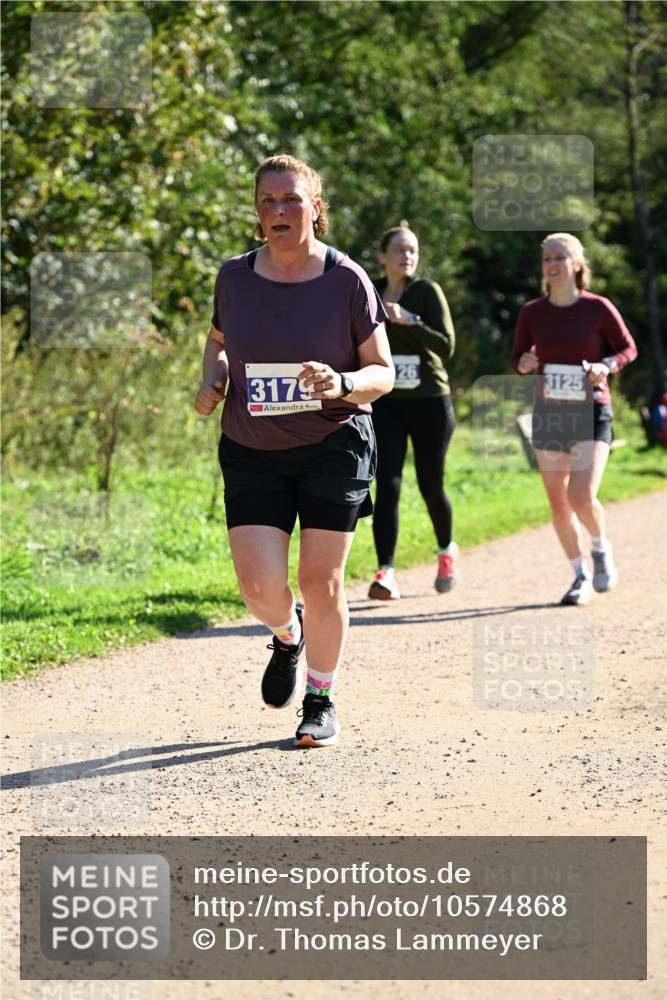 27.09.2026 - 35. Volkslauf durch das schöne Alstertal Dr. Thomas Lammeyer http://msf.ph/oto/10574868 27.09.2026 11:35:15 Laufen 3179, 26, 3125 meine-sportfotos.de