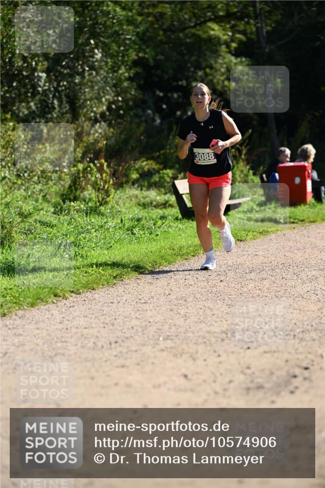 27.09.2026 - 35. Volkslauf durch das schöne Alstertal Dr. Thomas Lammeyer http://msf.ph/oto/10574906 27.09.2026 11:35:27 Laufen 3088 meine-sportfotos.de