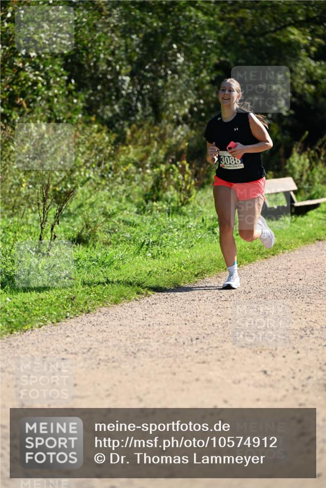27.09.2026 - 35. Volkslauf durch das schöne Alstertal Dr. Thomas Lammeyer http://msf.ph/oto/10574912 27.09.2026 11:35:28 Laufen 3088 meine-sportfotos.de